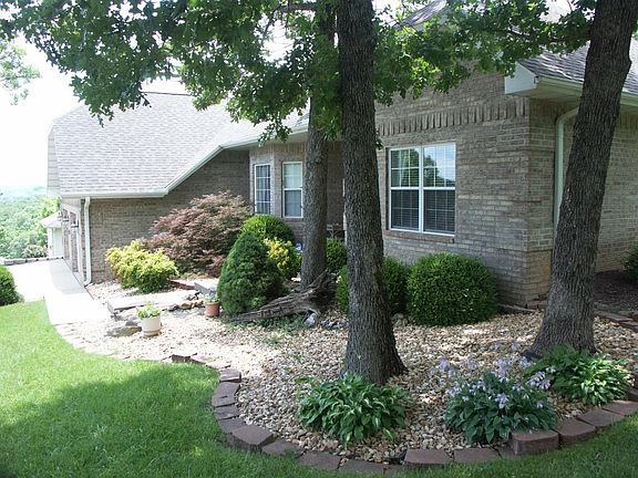 5th image of 19 Brandy Ln