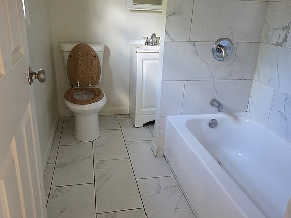 3rd image of 116 Arch St #116A