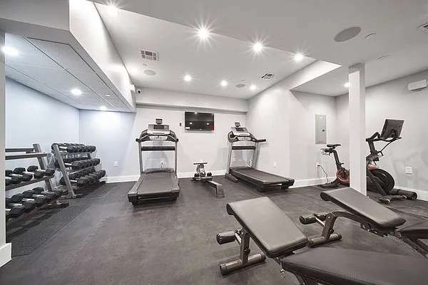 Rented by Compass | media 23