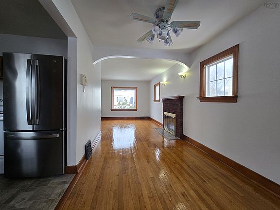 4th image of 2 George St