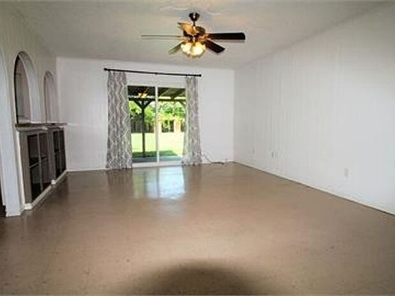 4th image of 3213 Oriole Ln