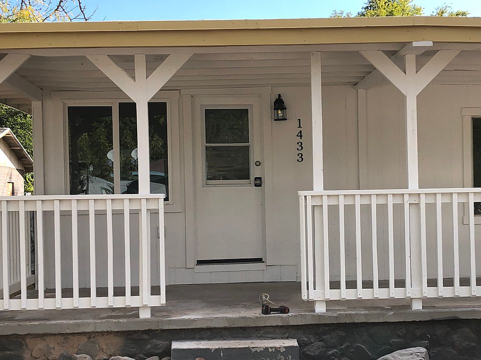 1st image of 1433 E Navajo St