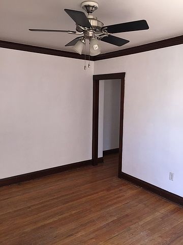 1st image of 5404 W Melrose St #1