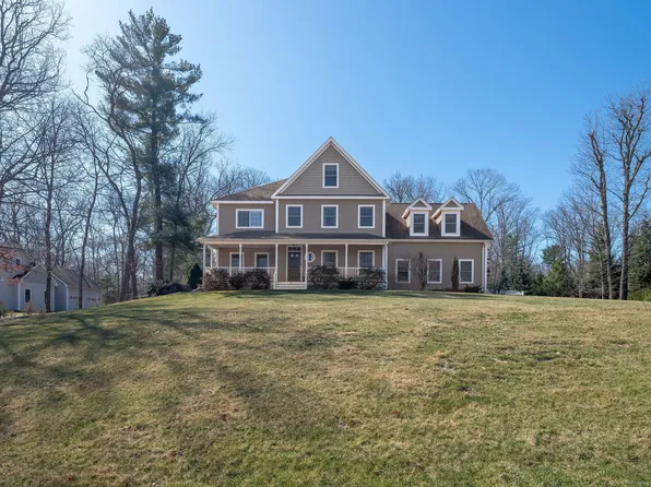 12 Sunset Ridge Drive, Guilford, CT 06437