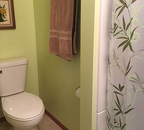 Master bathroom en suite