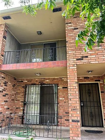11040 Roger Dr #D — Photo 28