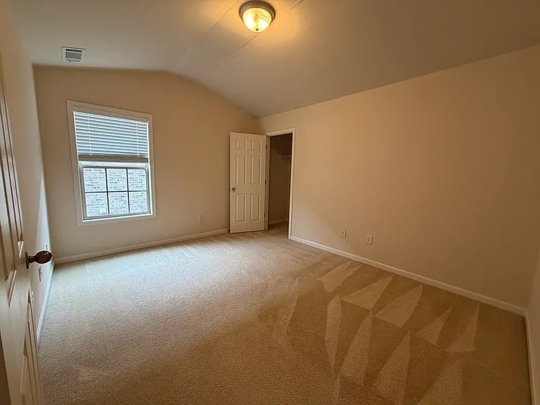 104 Thorncrest Ct — Photo 13