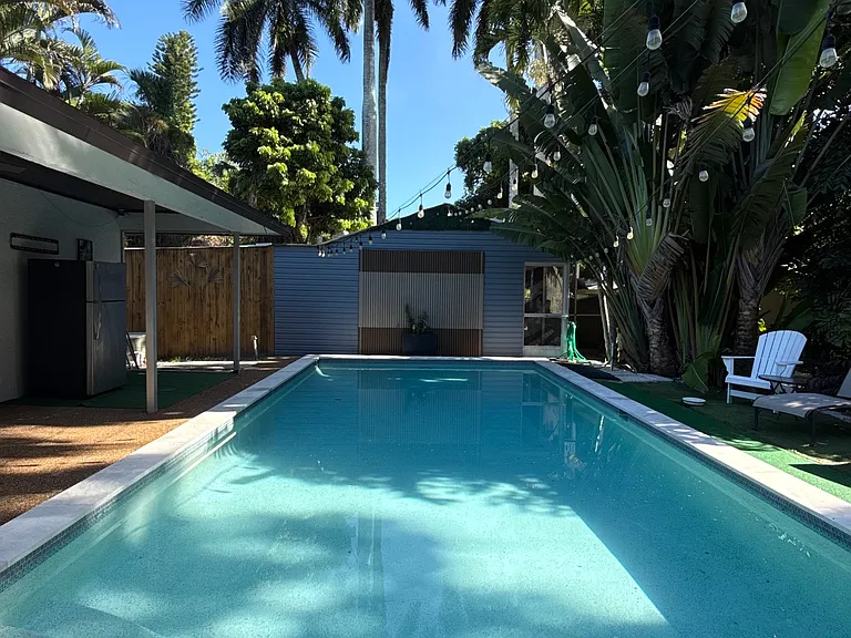 6150 Polly Ave — Photo 10