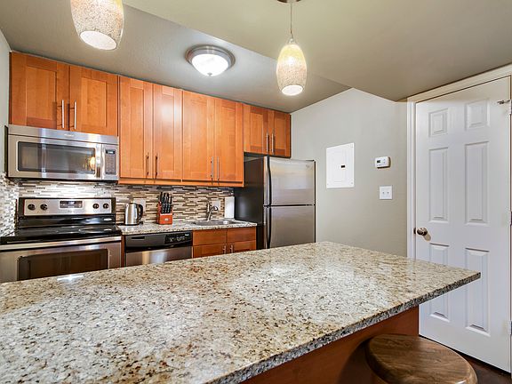 2nd image of 7685 Northcross Dr Unit 821