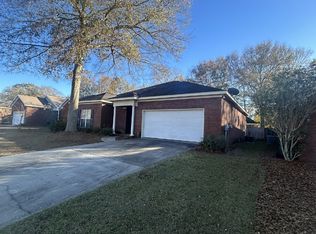 200 Petersburg Ct, Dothan, AL 36305