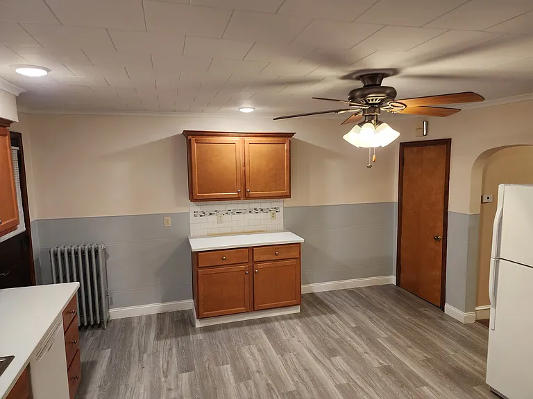 607 Mill St #2 — Photo 11