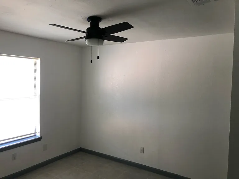 707 N Keralum Ave #2 — Photo 6