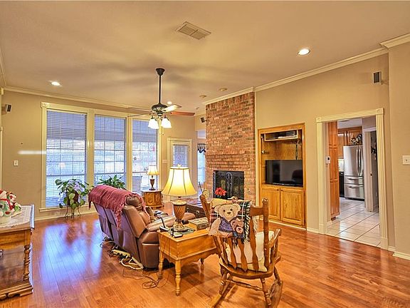 4th image of 436 Shelby Dr