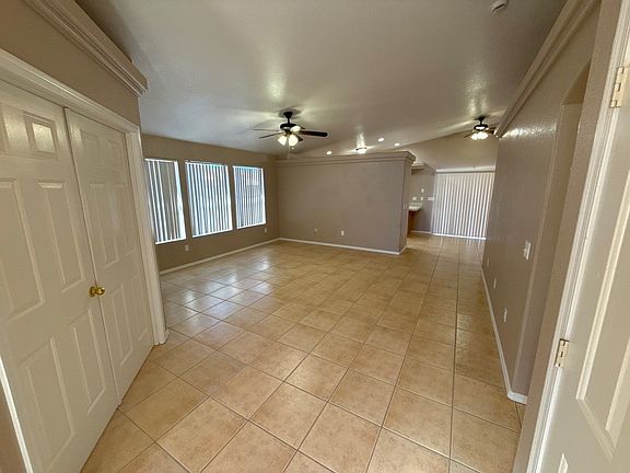 5th image of 2445 E Prickly Pear Dr