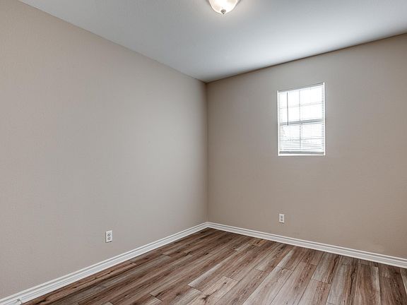 2nd image of 7819 Kingsbury Way Unit 2
