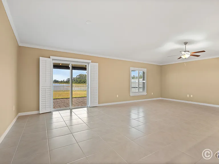 15430 Miller Creek Dr — Photo 9