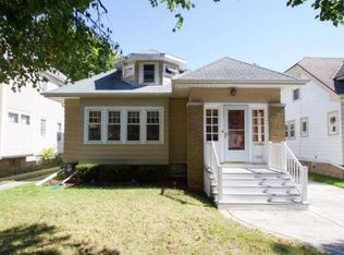 2252 N 66th St, Wauwatosa, WI 53213