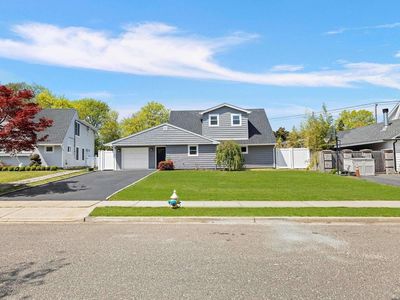 367 Blacksmith Road, Levittown, NY, 11756