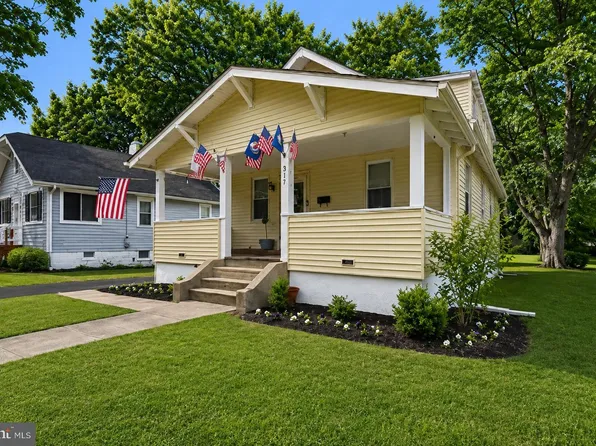 317 S Washington Ave, Moorestown, NJ 08057
