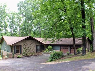 1310 Larkview Dr SW, Lilburn, GA 30047