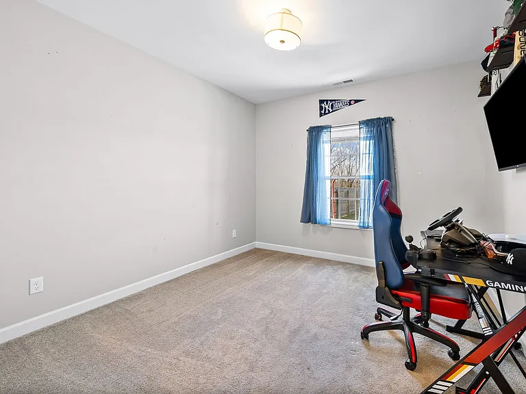 1819 Lexington Ave — Photo 25