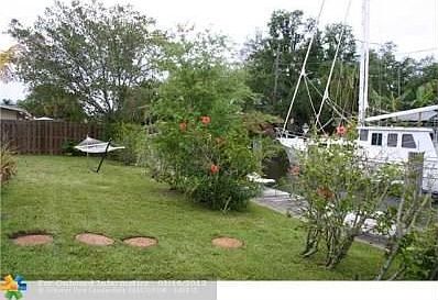 2nd image of 932 Orange Isle