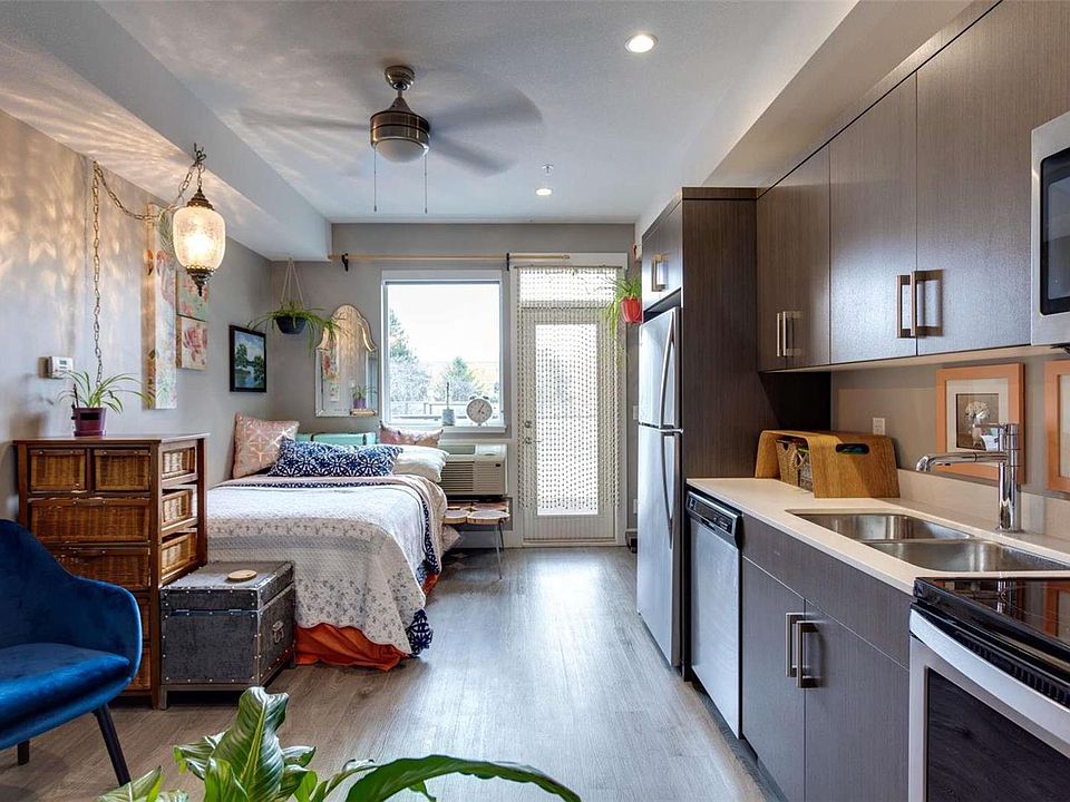 1st image of 925 Leon Ave #331