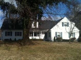2619 Honeysuckle Ln, Henderson, KY 42420