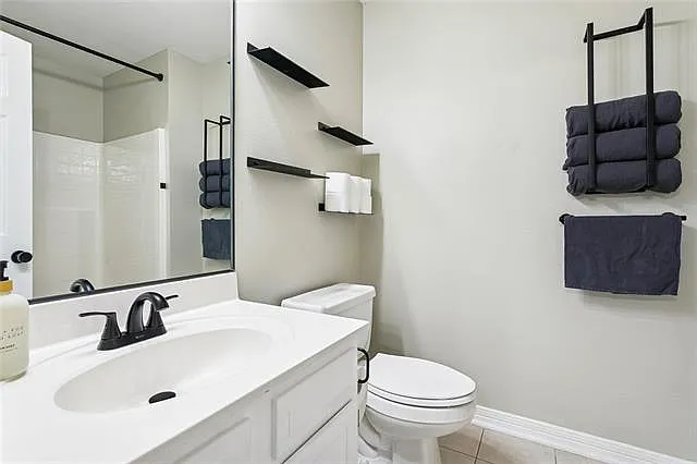 2184 Ozone Pl — Photo 8