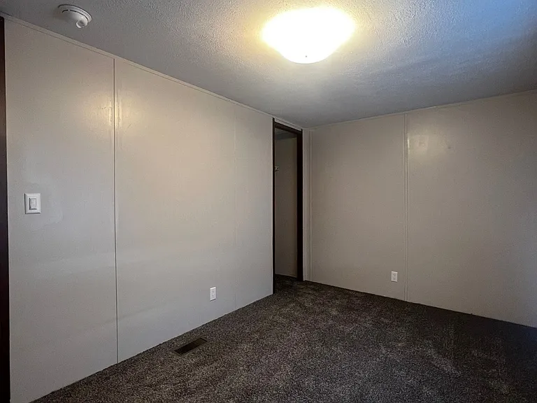 Andover Estates — Photo 11