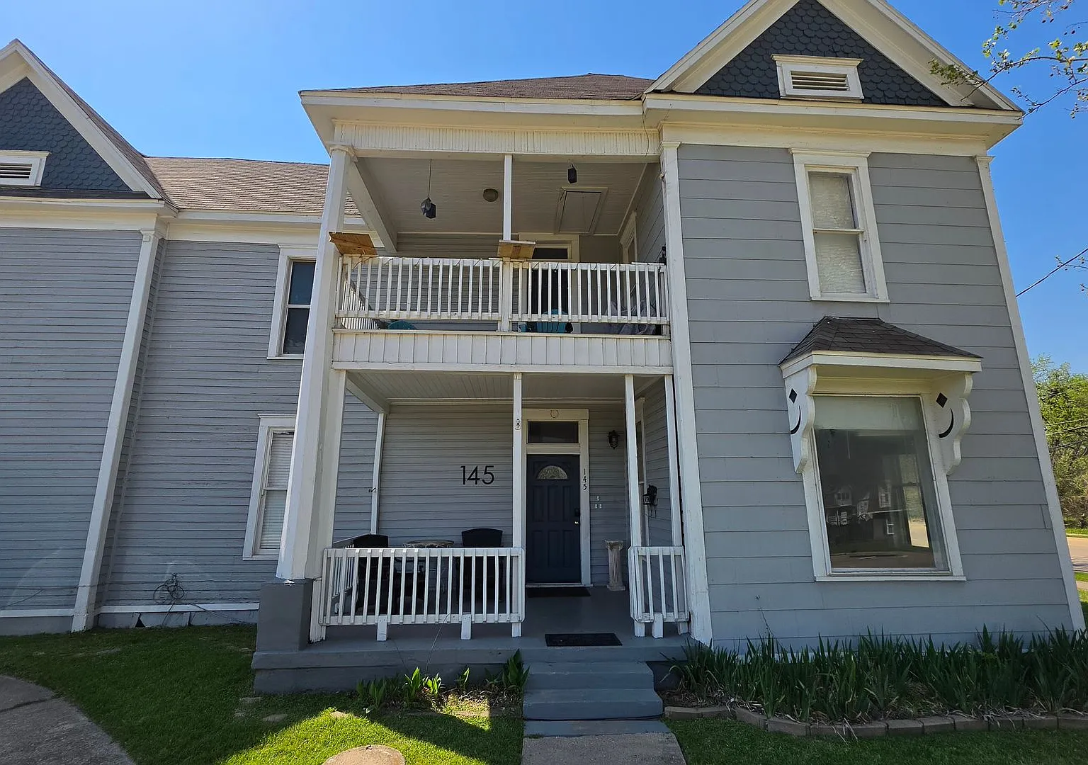 145 N Kealy St — Photo 1