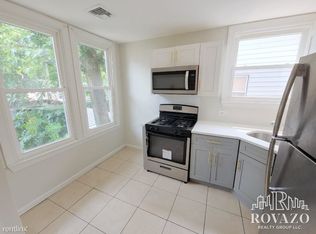 190 Hobson St, Newark, NJ 07112