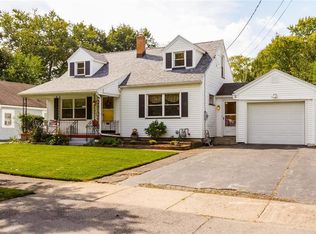 53 Crossfield Rd, Rochester, NY 14609