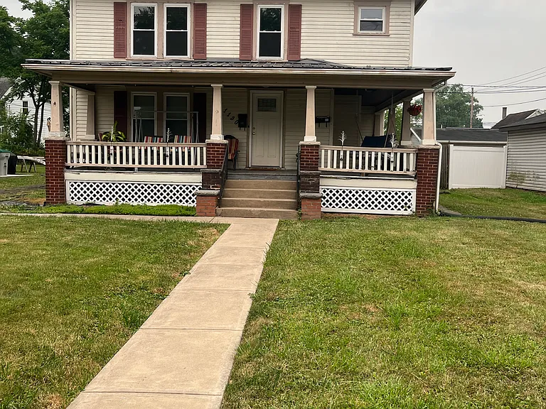 1130 Almond St #2 — Photo 1
