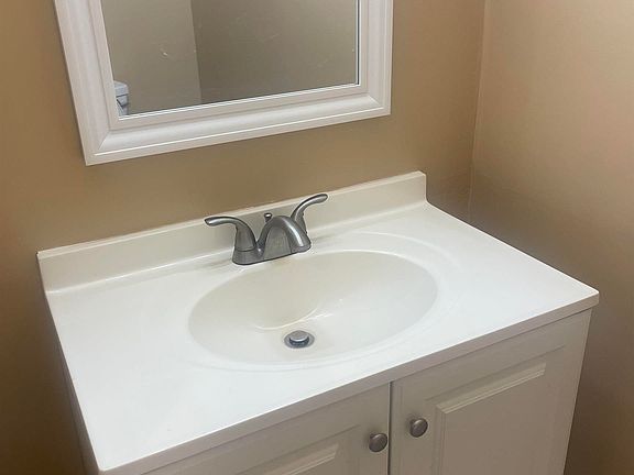 4th image of 308 Percival Rd APT 102