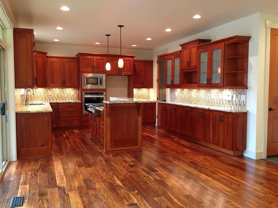 2nd image of 5416 Edgewood Dr E