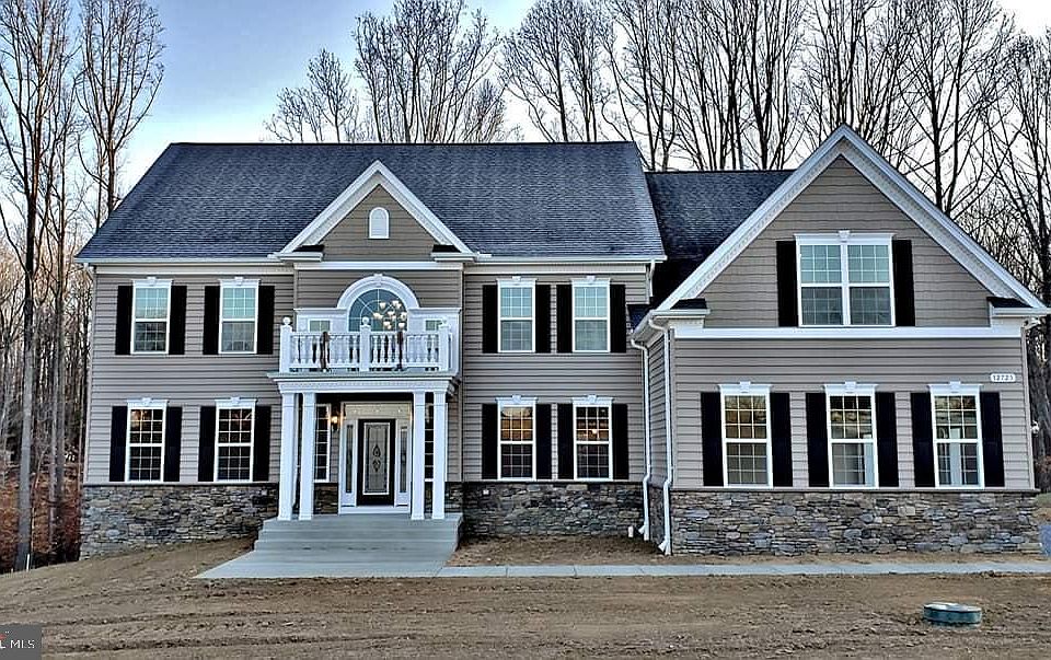 1st image of 9261 Hawthorn Ct