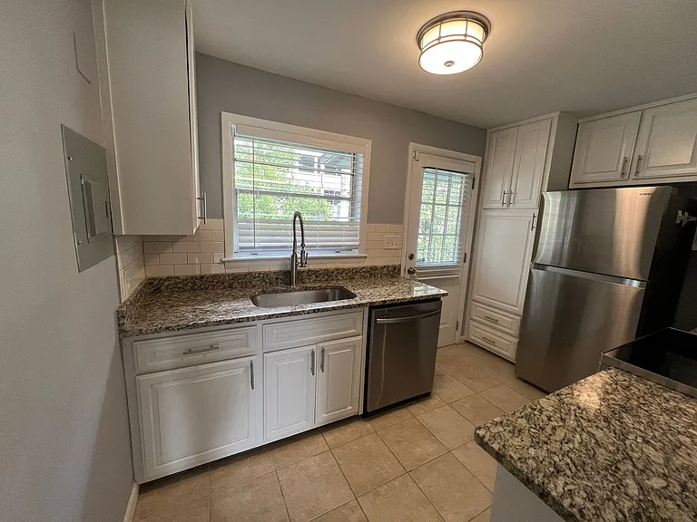 3057 Pharr Court — Photo 2