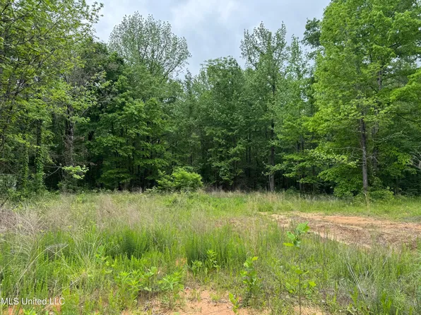 0 Hubbard Rd, Holly Springs, MS 38635