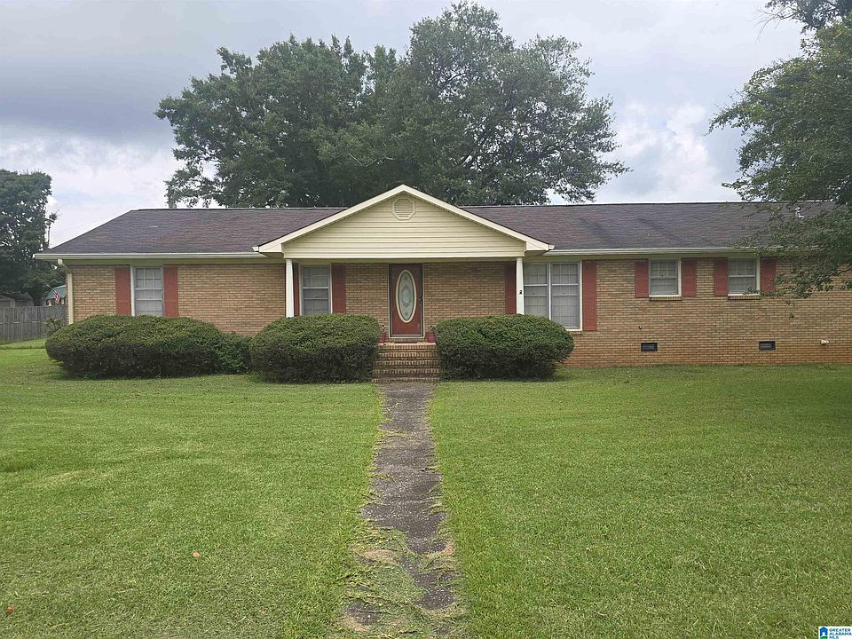 1st image of 802 Sedgefield Ln