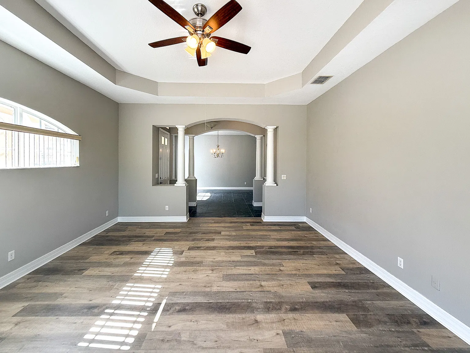 Move In Ready 3 Bedroom 2 Bath Villa — Photo 4