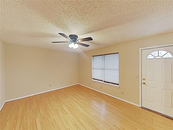 5th image of 12333 Southgate Dr