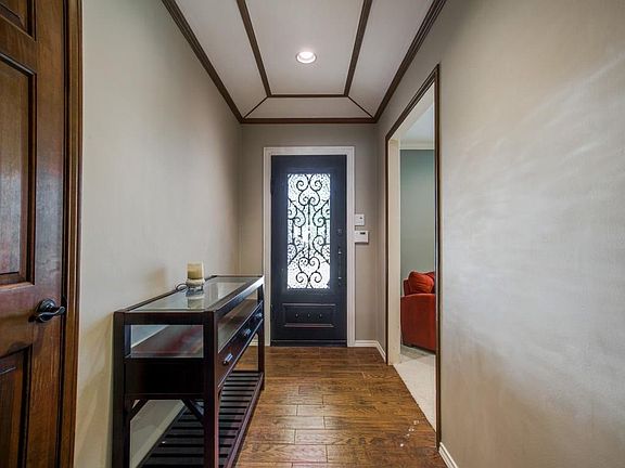 3rd image of 611 Fieldwood Cir