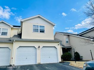 25 Brook St, Rensselaer, NY 12144