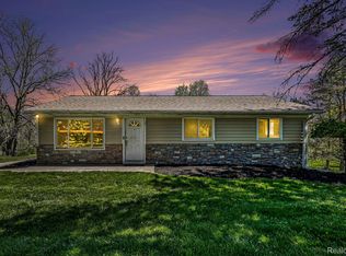 1405 Swarthout Rd, Pinckney, MI 48169