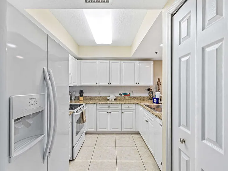 5300 S Atlantic Ave #10403 — Photo 4