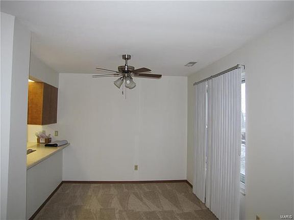3rd image of 4329 Sunridge Dr APT B