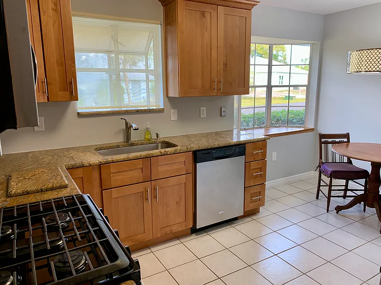 731 John Carroll Ln — Photo 9