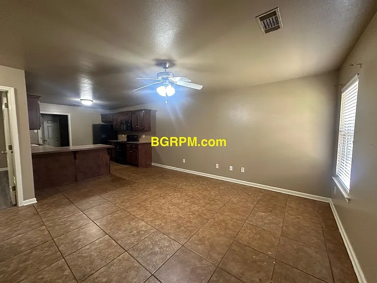 908-912-A & B Stanphil Rd — Photo 2