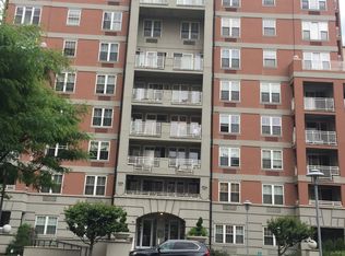 55 Oceana Dr E APT 3F, Brooklyn, NY 11235